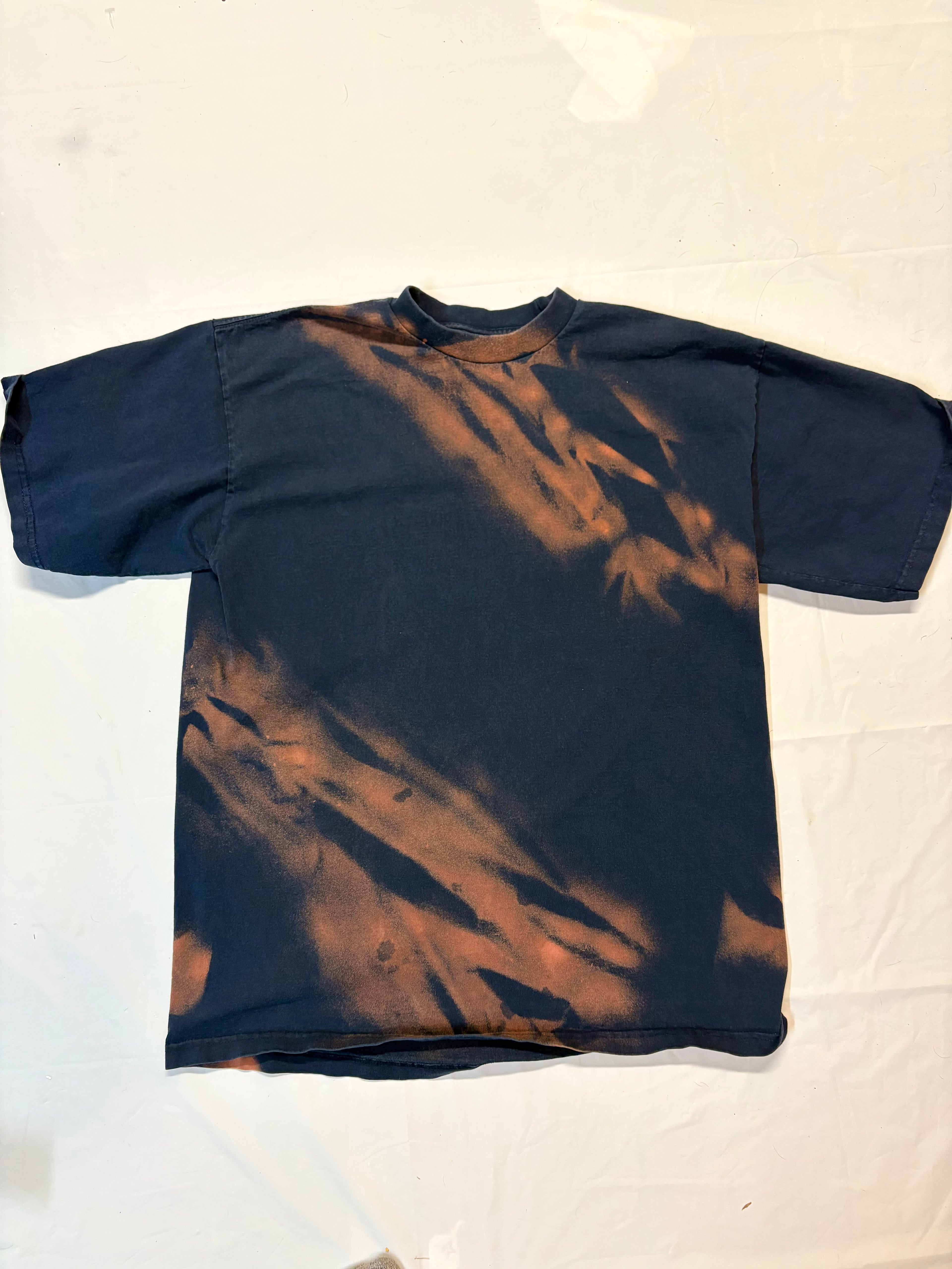 navy blue splash dyed t shirt 