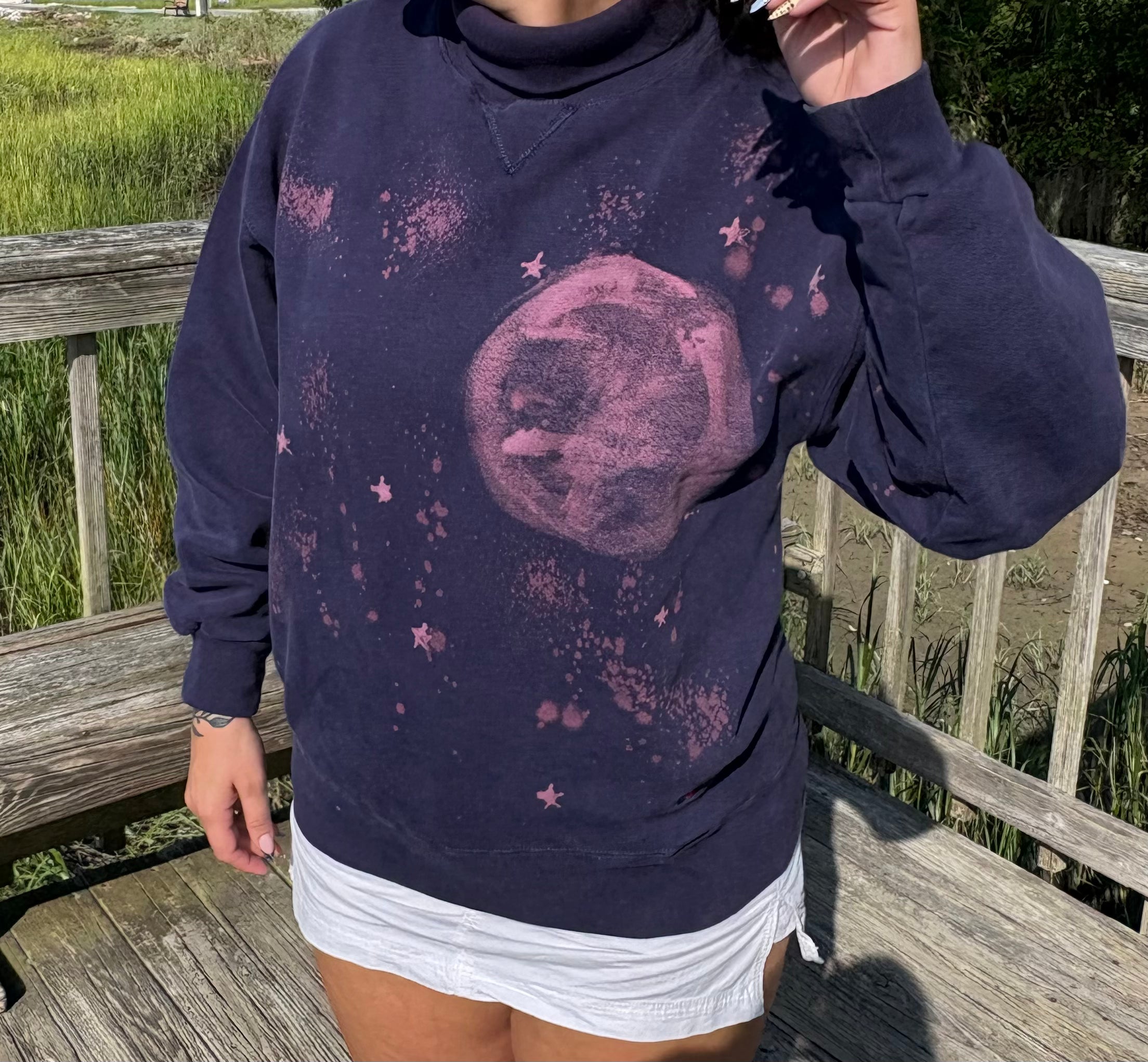 Hand-Painted Bleach Art - Mountian Scene Woman's Large